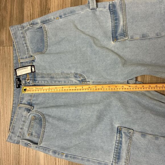 New With Tags PrettyLittleThing Shape Blue Baggy Cargo Wide Leg Jeans Size 12 - Picture 4 of 8